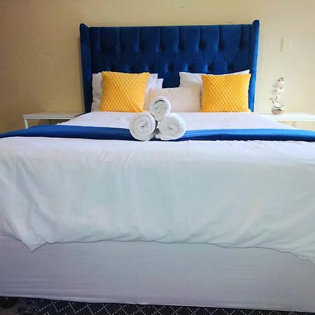 Genesis Guesthouze Hotel Бела Бела Екстериор снимка