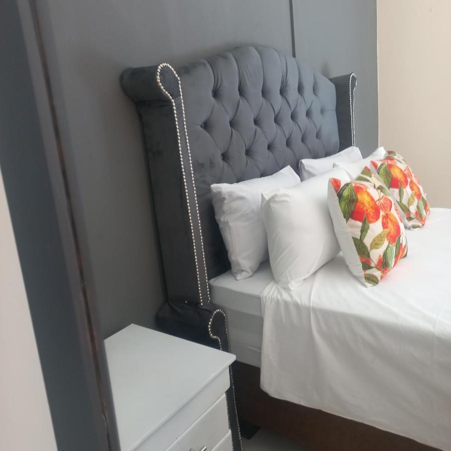 Genesis Guesthouze Hotel Бела Бела Екстериор снимка