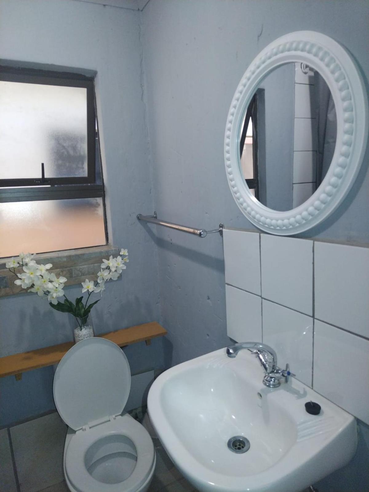 Genesis Guesthouze Hotel Бела Бела Екстериор снимка